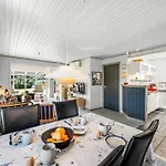 Feriehus Skakke - 900m From The Sea By Interhome